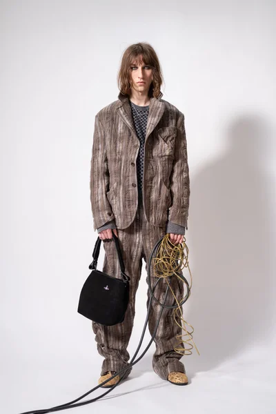 Look 13